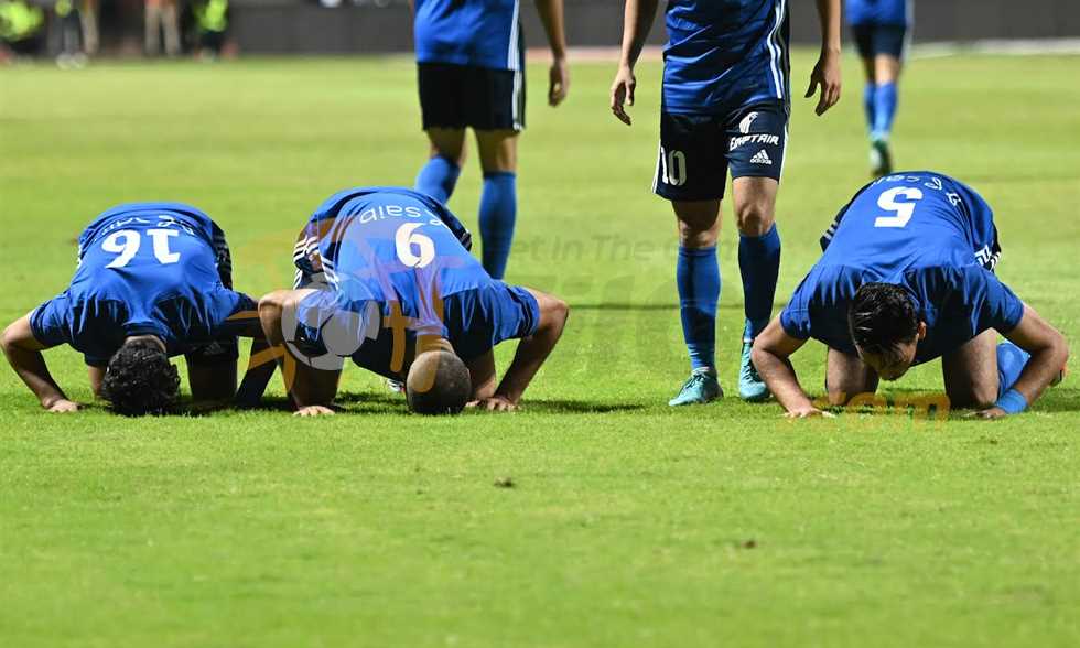 مباشر في الدوري -(0) إنبي.. سموحة (0)-(0) فاركو.. بداية المباراتين