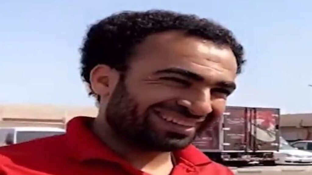 الخالق الناطق محمد صلاح.. فيديو لشبيهه يشغل التواصل