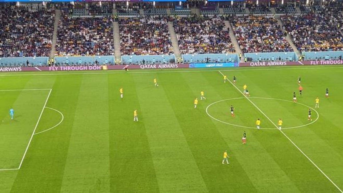 فضيحة مونديالية.. حكم إفريقي يسمح بتواجد 12 لاعباً في الملعب