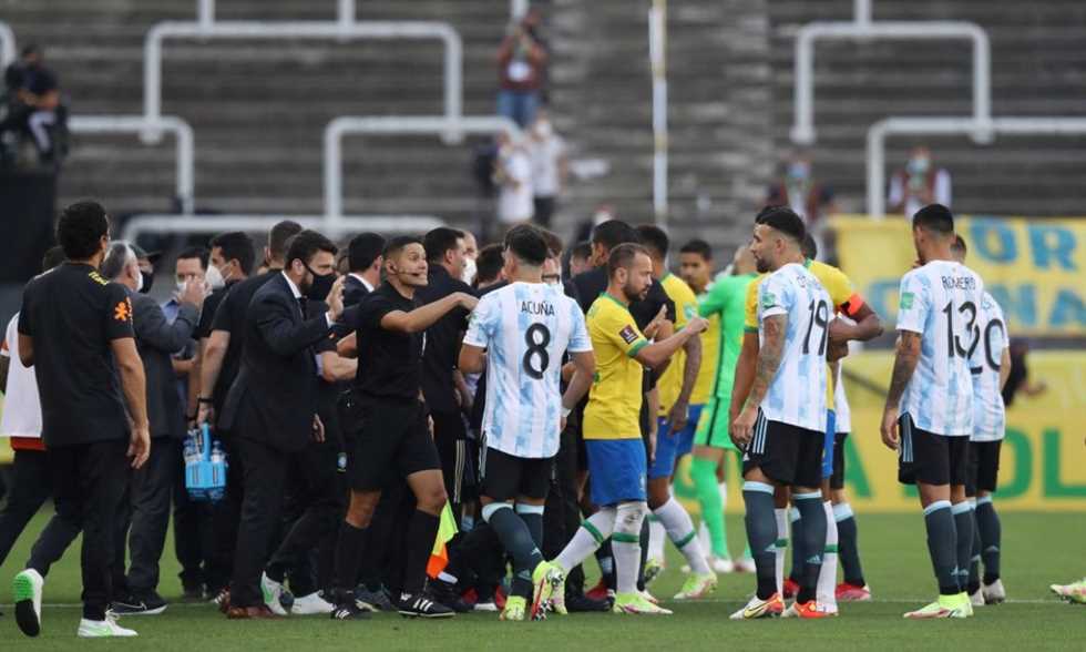 مباشر كلاسيكو الأرض – البرازيل (0)-(0) الأرجنتين.. بداية المباراة