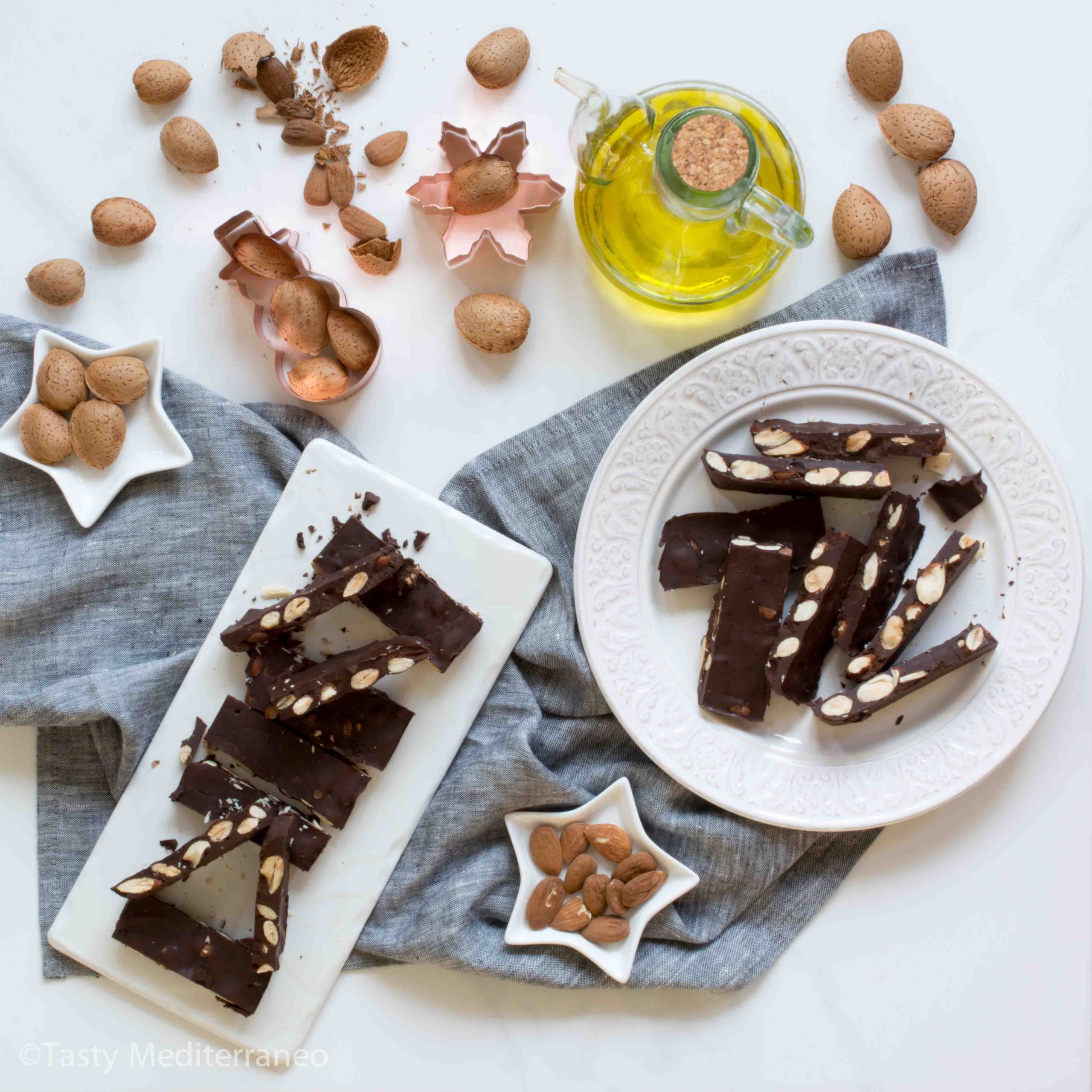 تورون بالشوكولا واللوز وزيت الزيتون الصافي – Tasty Mediterraneo