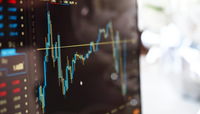 أكثر الدول التي يمتلك فيها السكان الأسهم.. مفاجآت في القائمة
