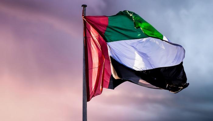 الإمارات تحبط محاولة تهريب أسلحة للجيش السوداني.. وقيادات على رأس المتورطين
