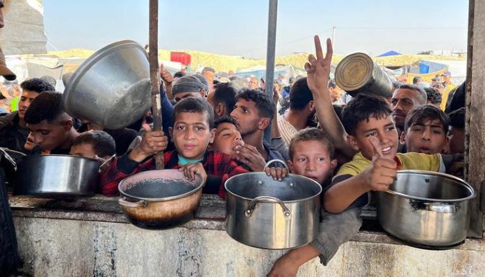 وسط تفاقم أزمة الجوع.. خطر الإغلاق يهدد المطابخ المجتمعية في غزة
