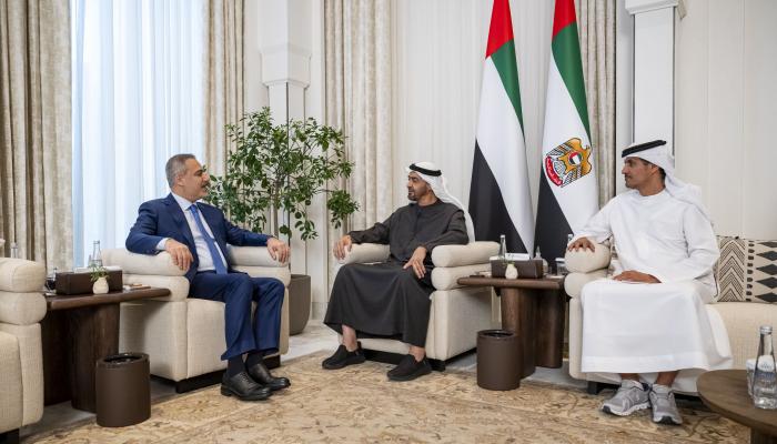 لبحث العلاقات الثنائية وتطورات المنطقة.. محمد بن زايد يستقبل وزير الخارجية التركي