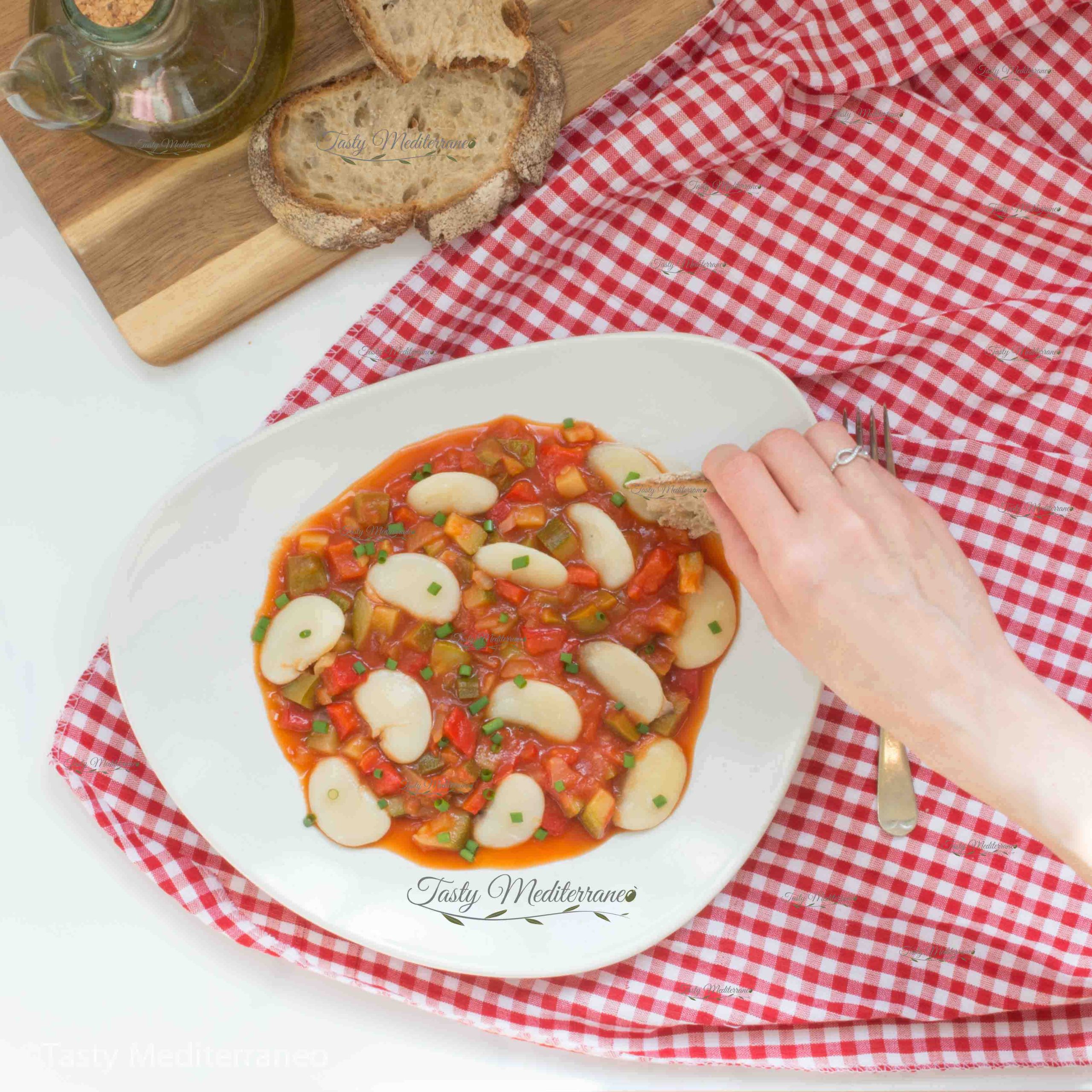 بيستو مانشيغو بالفاصولياء البيضاء – Tasty Mediterraneo