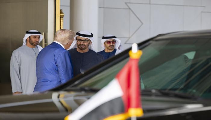 ترامب يختتم زيارته للإمارات.. ومحمد بن زايد في مقدمة مودعيه