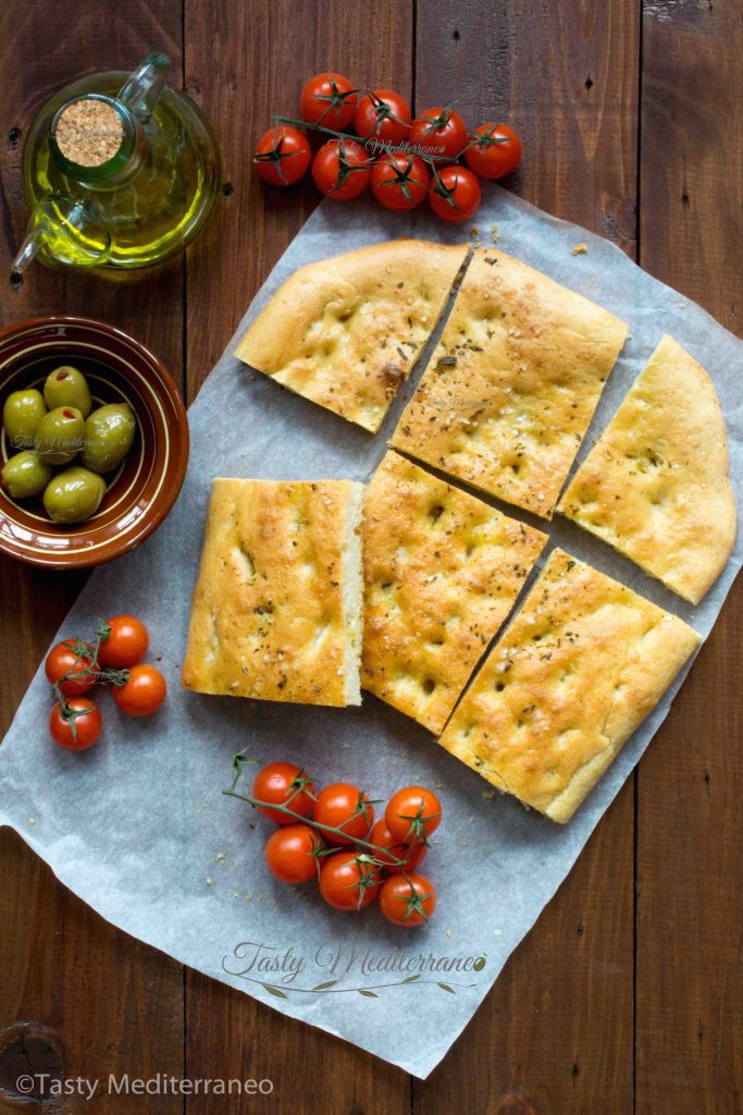 خبز فوكاتشا – Tasty Mediterraneo