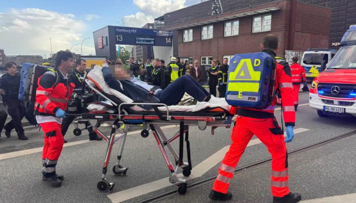 12 جريحا في هجوم بسكين بمحطة للقطارات في هامبورغ الألمانية