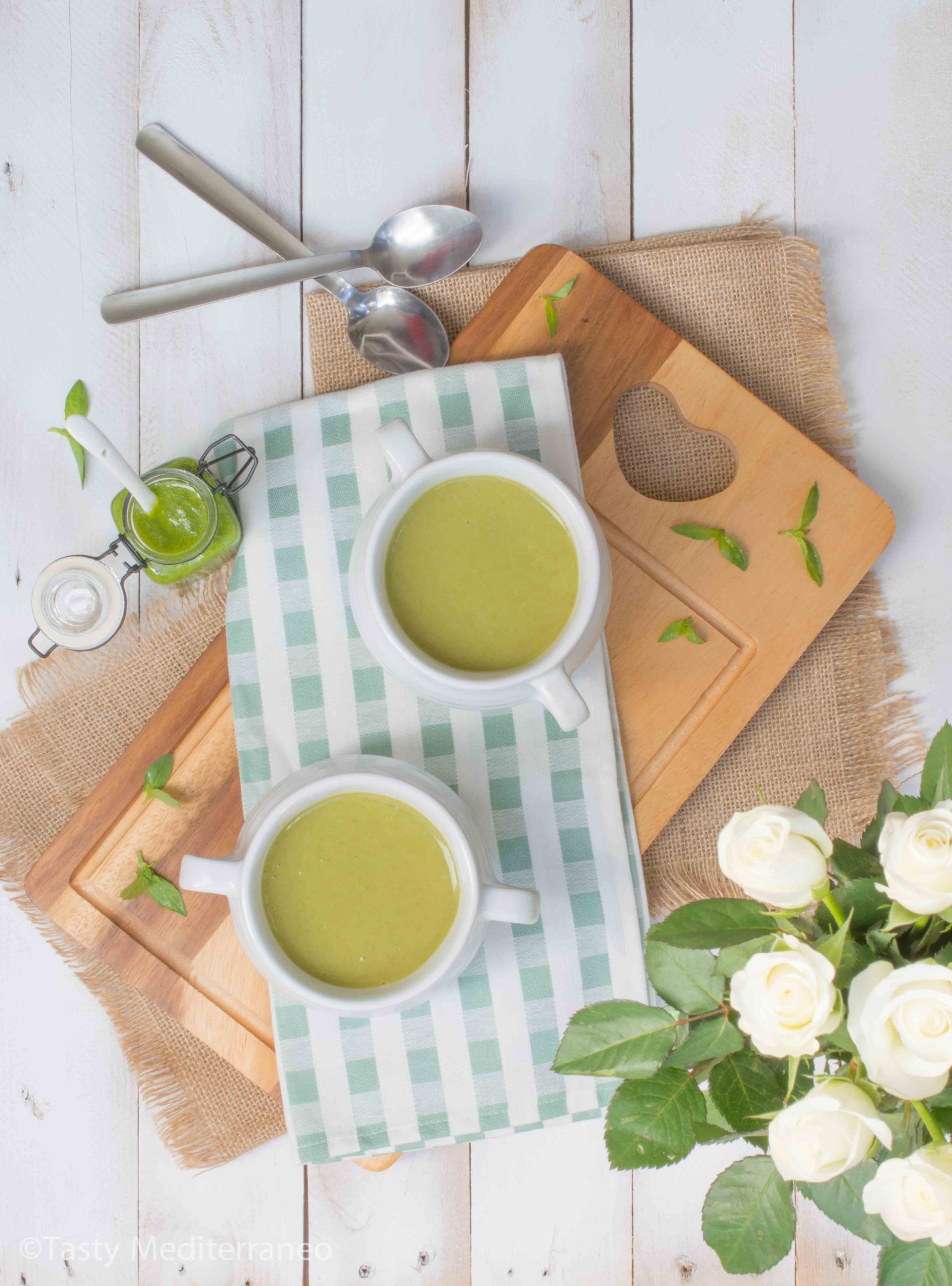 حساء الملفوف والخضار – Tasty Mediterraneo