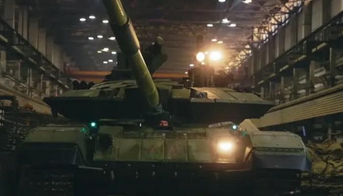 روسيا تعيد أمجاد الحقبة السوفياتية… دبابة كل 3 ساعات بحلول 2035