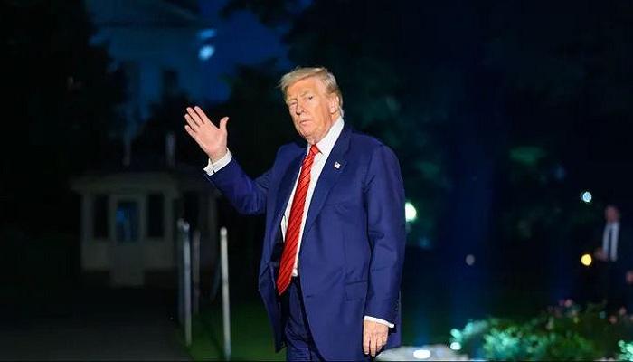 ترامب يتوقع جمع بوتين وزيلينسكي «قريبا».. ويتوعد إيران