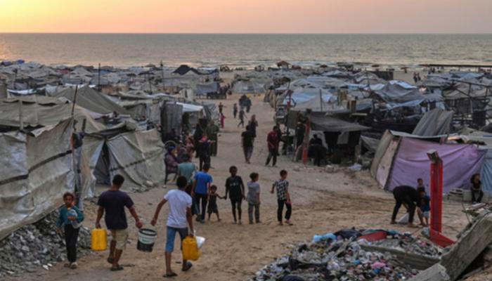 «أكثر انفتاحا».. إعلام إسرائيلي يتحدث عن وجهتين لاستقبال فلسطينيين