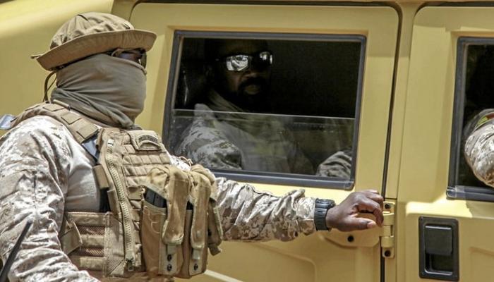 «عميل فرنسا» بقبضة مالي.. هل يوقظ «الدبلوماسي النائم» مارد التوتر؟
