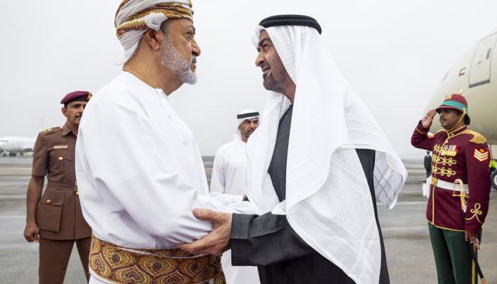 احتفاء رسمي وشعبي بجولة محمد بن زايد.. خليجنا واحد وأمنه خط أحمر