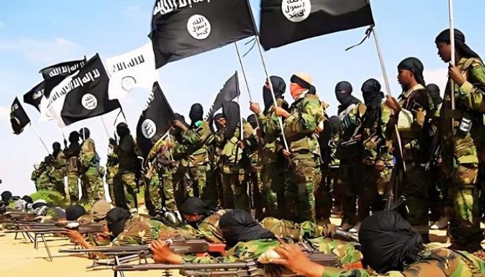 بدأ بتفجير انتحاري ثم اشتباك لساعات.. تفاصيل هجوم «الشباب» بمقديشيو