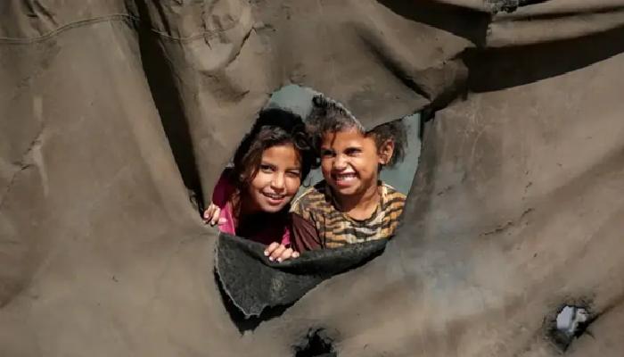 توقيت التوقيع وتسليم الرهائن.. تفاصيل المرحلة الأولى من اتفاق غزة