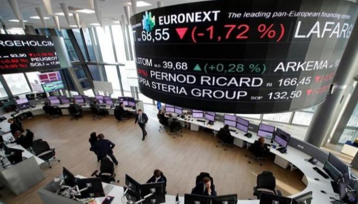 الأسهم الفرنسية لأعلى مستوى في 7 أشهر بعد نجاة الحكومة من اختبار الثقة