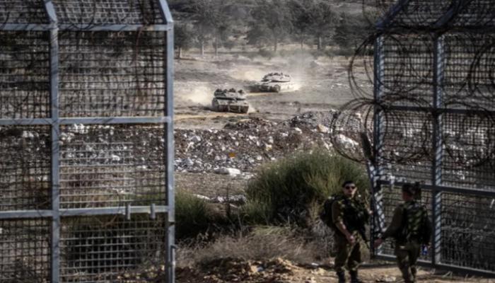 مداهمات وحصار للمنازل.. قوات إسرائيلية تتوغل في ريف القنيطرة بسوريا