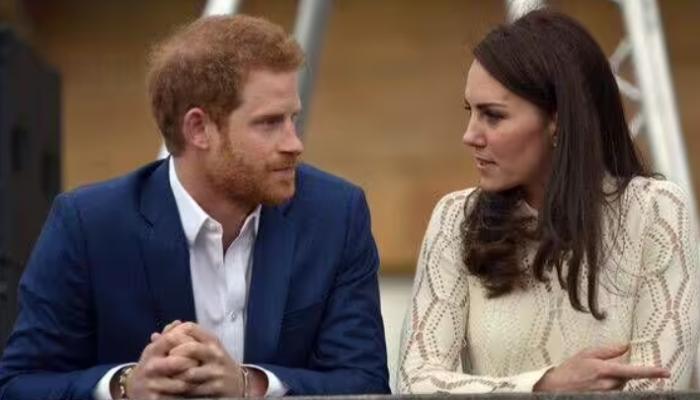 «خطة كيت» السرية لإصلاح العائلة المالكة.. عودة هاري بدون ميغان