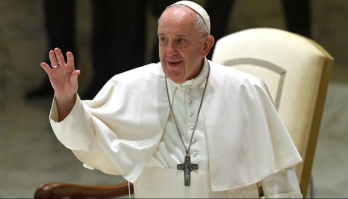 كاميرا البابا فرنسيس بـ7.5 مليون دولار