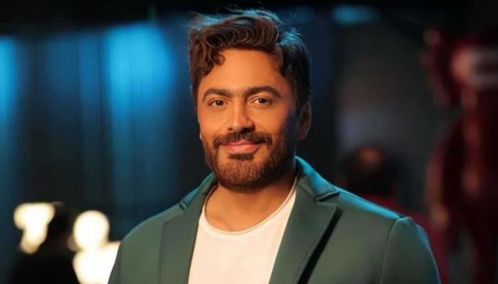 يمر يأيام صعبة.. حقيقة تعرض تامر حسني لخطأ طبي