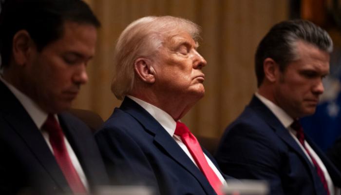 ثاني مرة خلال شهر.. ترامب «يغفو» أثناء اجتماع وزاري