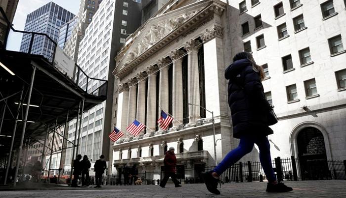 وول ستريت تستعيد الزخم.. أرباح الشركات تدعم صعود المؤشرات رغم تذبذب السندات