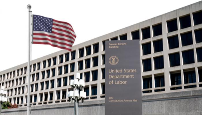 7.7 مليون وظيفة شاغرة.. سوق العمل الأمريكي عالق في منطقة رمادية