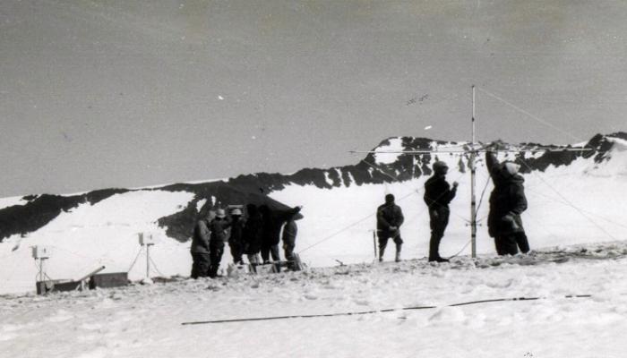 «قنبلة» في الجليد.. كيف فقدت «سي آي إيه» جهازا نوويا فوق الهيمالايا؟