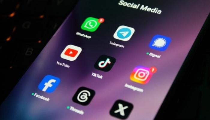 غالبية الألمان يؤيدون حظر وسائل التواصل الاجتماعي لمن هم دون 16 عاما