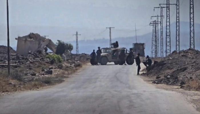 إسرائيل تتوغل مجددا في ريف القنيطرة السوري.. وتقطع طريقا