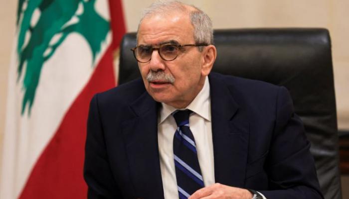 خطة إنقاذ ودائع اللبنانيين تواجه اعتراضا رسميًا من حاكم «المركزي»