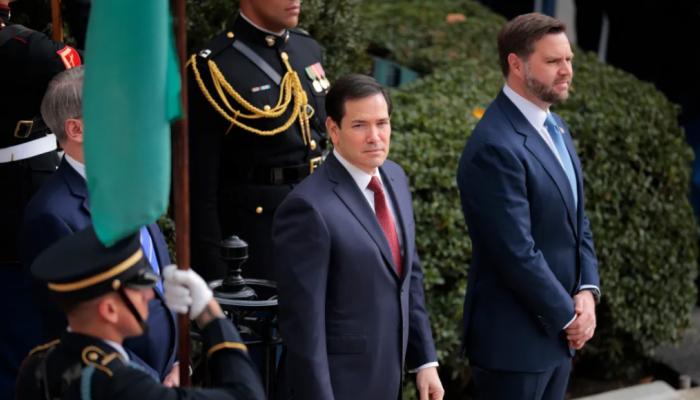 «حرب ماغا».. هل تعبّد طريق البيت الأبيض في 2028؟