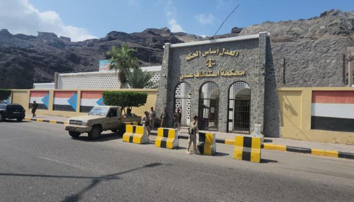 «قوات العمالقة» تعلن حظر التجوال في عموم عدن