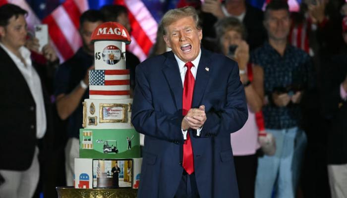 «قتال» في البيت الأبيض يفرض تأجيل قمة مجموعة السبع في فرنسا