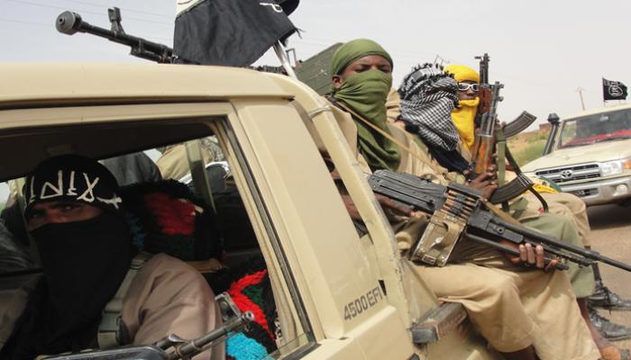 «تدمير الجسر».. الإرهاب في غرب أفريقيا يعيد تعريف أولوياته