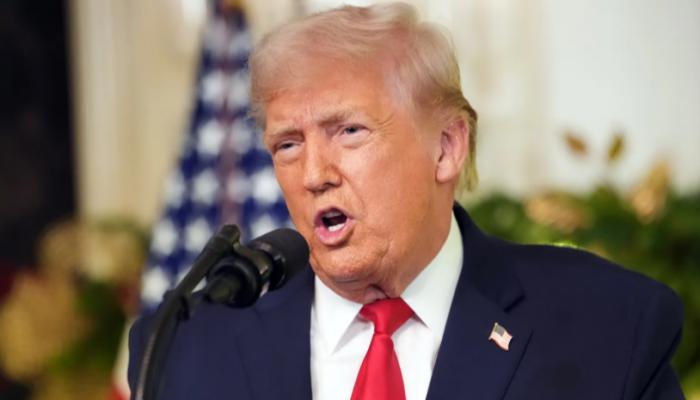 «التمرد الداخلي» عقبة أمام أجندته.. ترامب في مرمى «النيران الصديقة»