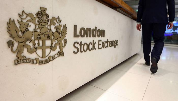 «نجوم اختيار الأسهم» في بريطانيا يخيبون الآمال.. فشل لافت لمديري المحافظ