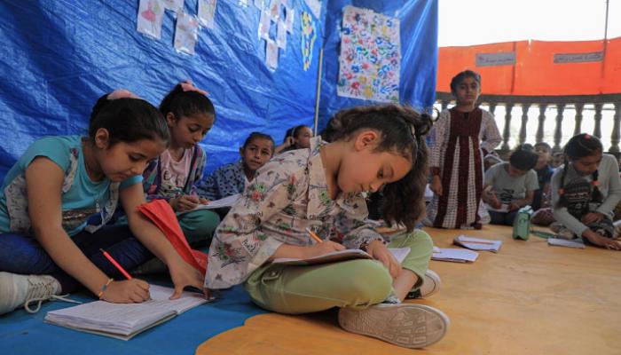 قرب «الخط الأصفر».. أطفال غزة يخوضون «رحلة دراسية» محفوفة بالخطر