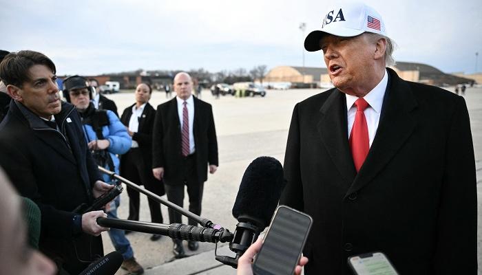 «لن أخبركم».. ترامب يخفي خططه العسكرية ويواصل تهديد إيران