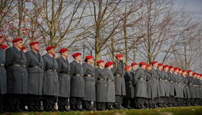 «خارج الخدمة».. كيف أربك «جيل زد» حسابات التجنيد في ألمانيا؟