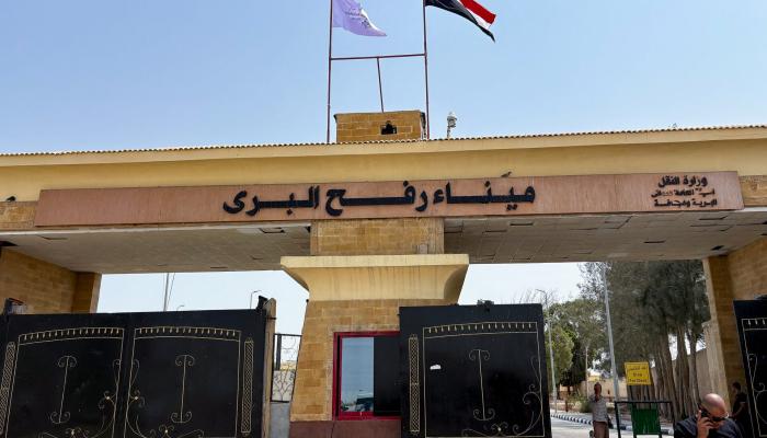 رئيس «لجنة إدارة غزة» يعلن فتح معبر رفح الأسبوع المقبل