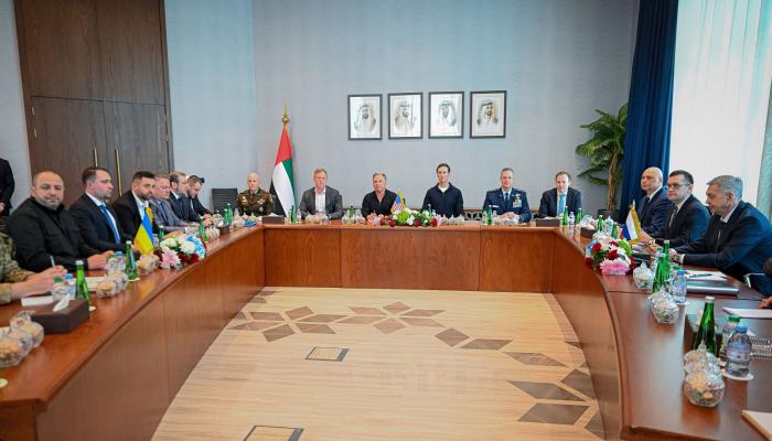 الإمارات تستضيف الجولة الثانية من المحادثات الثلاثية بشأن أوكرانيا