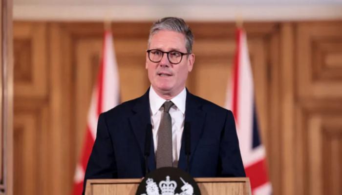 «باق في منصبي».. ستارمر يحتمى من عاصفة إبستين بالتفويض الشعبي