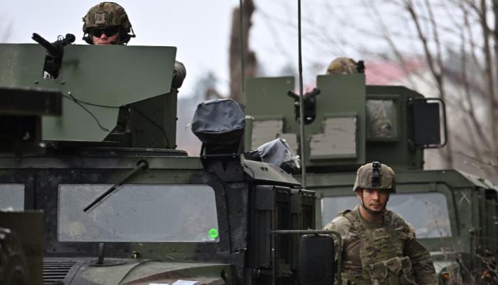 إلغاء مناورة عسكرية يشعل التكهنات حول نشر قوات أمريكية في إيران