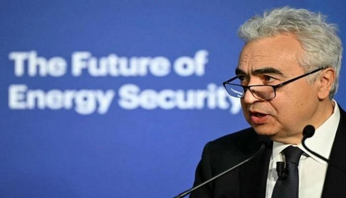 بيرول: تعافي تجارة الطاقة العالمية سيستغرق وقتاً