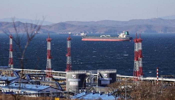 أمريكا تصدر رخصة جديدة خاصة ببيع النفط الروسي المحمول بحرا