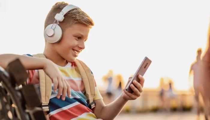 أوروبا تتجه لفرض سن أدنى لمستخدمي السوشيال ميديا