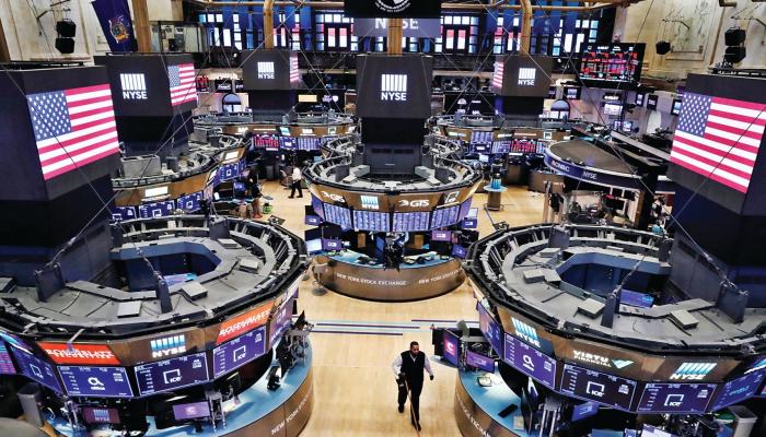 أزمة إيران تعيد ترتيب البورصات.. الأسهم الأمريكية الأكثر مناعة حتى الآن